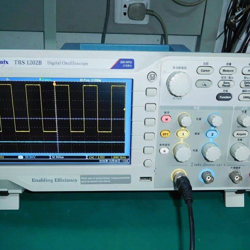 二手泰克示波器 TBS1202B 双通道200兆2G采样 t--议价商品
