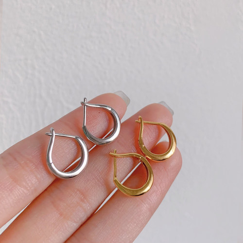 闭眼入/赵露思同款925银素圈耳环