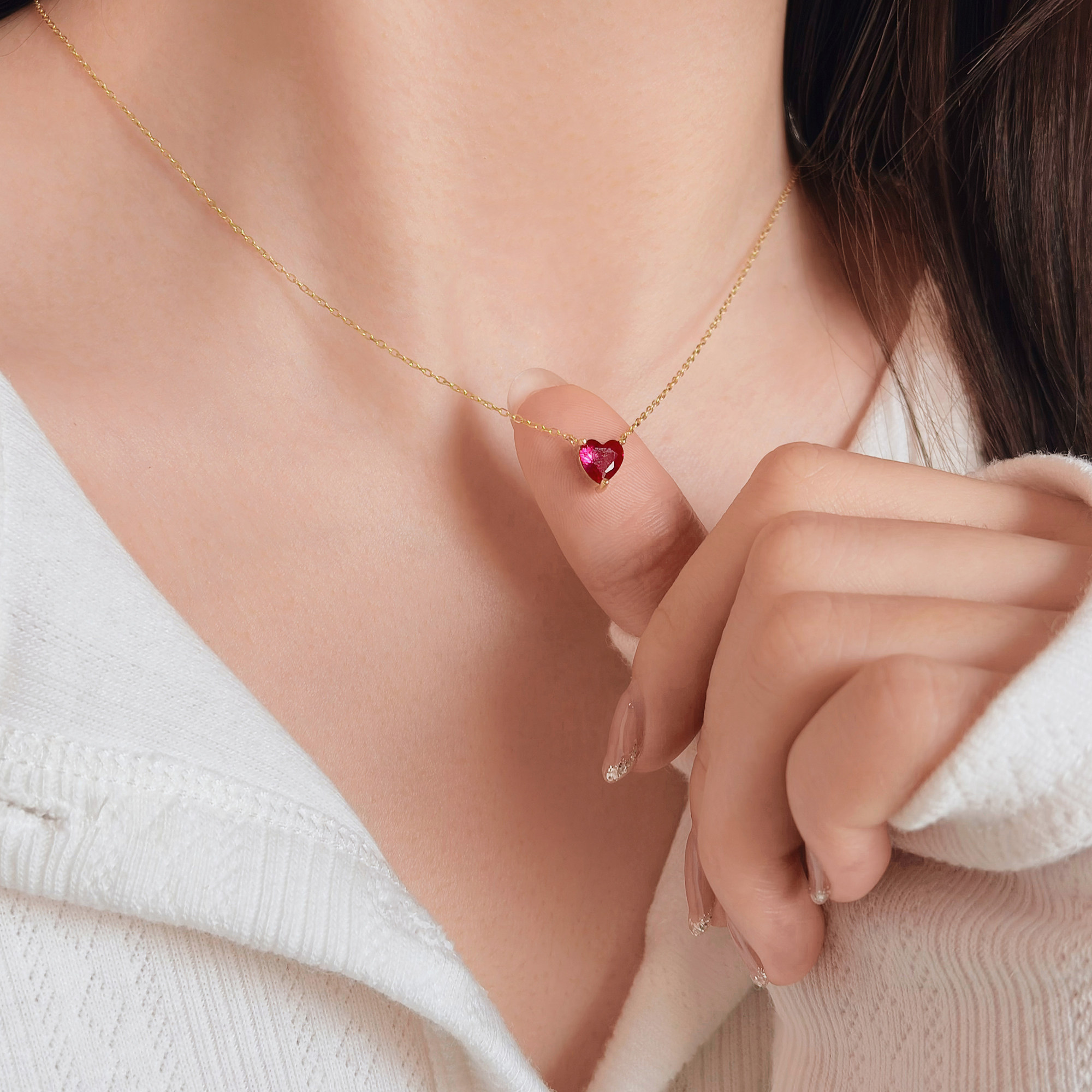 岚屿 绯闻女孩/法式复古爱心红宝石色锆石项链925银镀金锁骨链