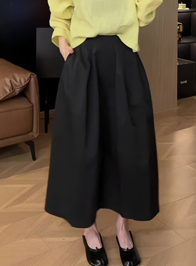 今年流行设计感黑色半身裙女2025春季新款气质时尚大码a字大摆裙