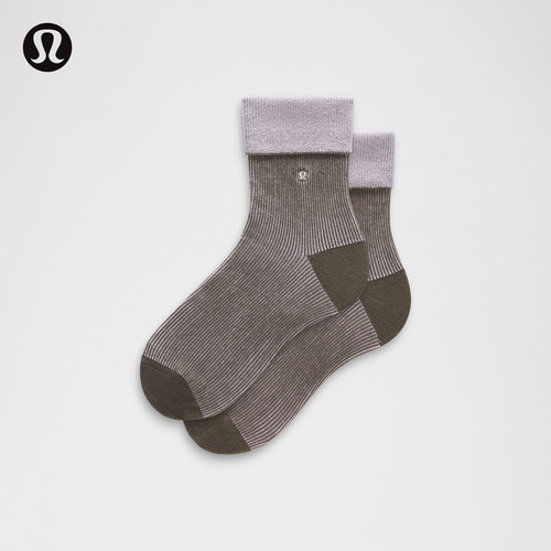 Fold-Over 可折叠罗纹中筒袜丨lululemon丨LU9DHIS
