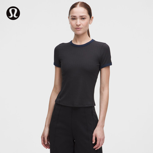 Hold Tight 女士紧身细罗纹平直下摆短袖T恤丨lululemon丨LW3JVKS