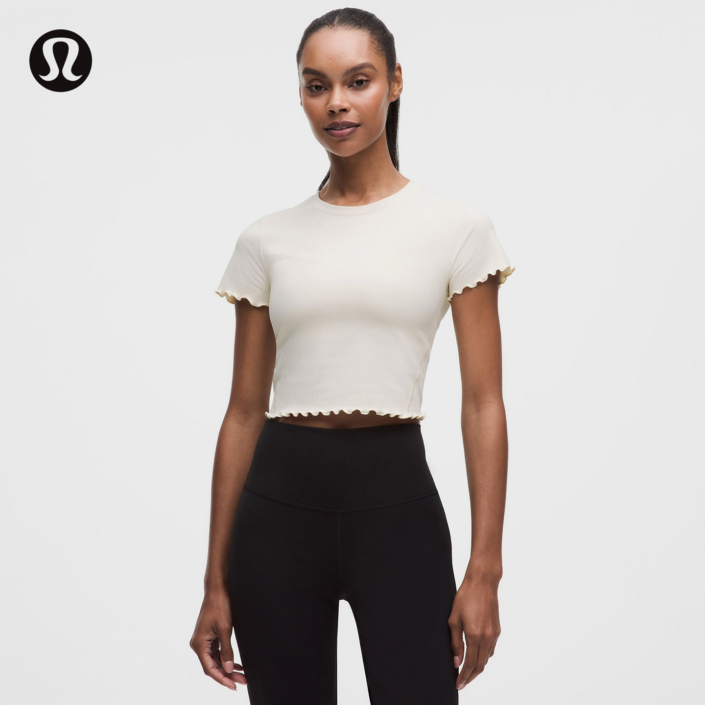Align™ 女士运动波浪边下摆短款短袖 T 恤丨lululemon丨LW3LDZS图片