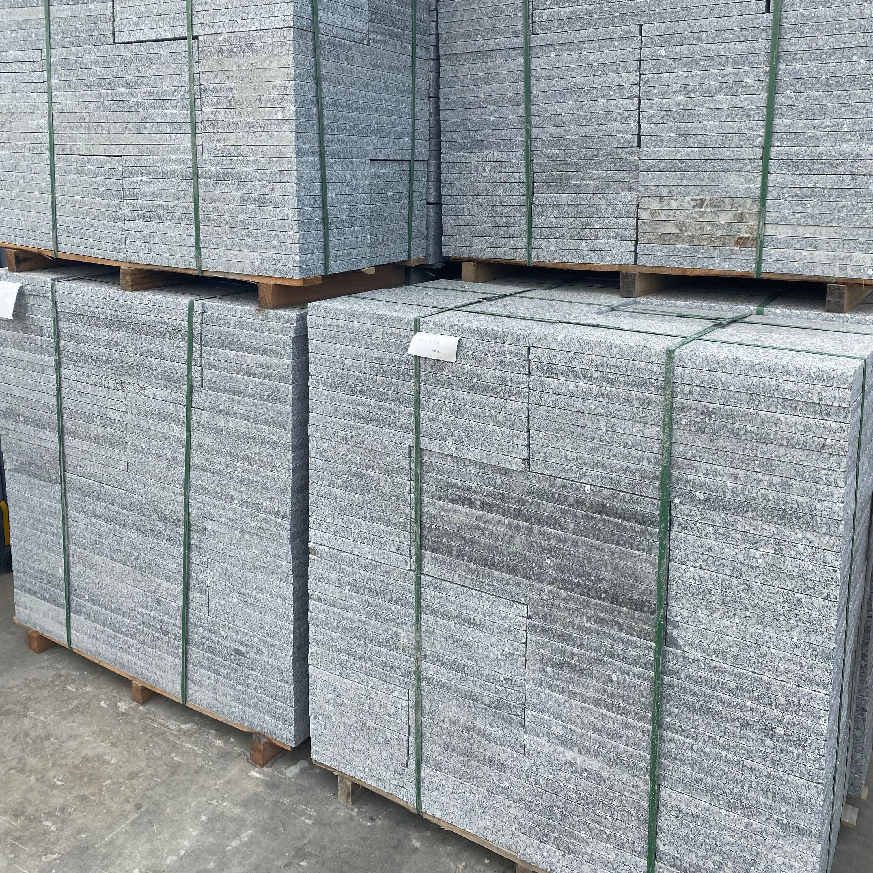 花岗岩大理石芝麻灰白黑黄金麻火烧板荔枝面广场地砖铺路石路沿石