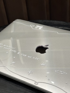 Shesell「初雪」透明亮面MacBook苹果pro保护壳air保护套M1M2防磕碰