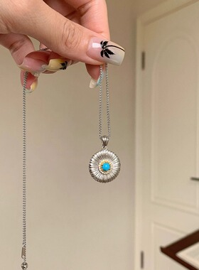 雏菊吊坠项链宫廷风个性锁骨链