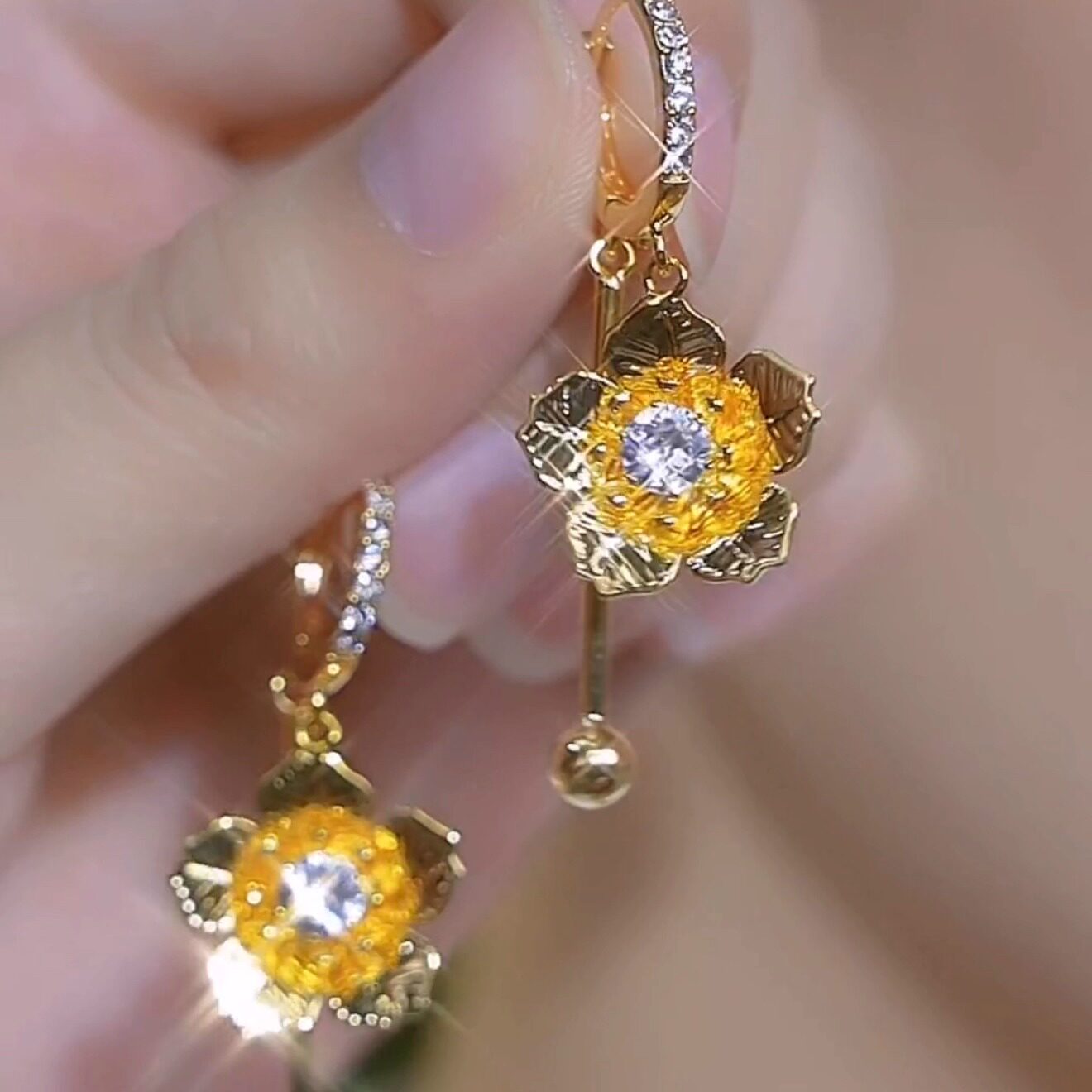 轻奢镶钻金色花朵流苏耳环女新款