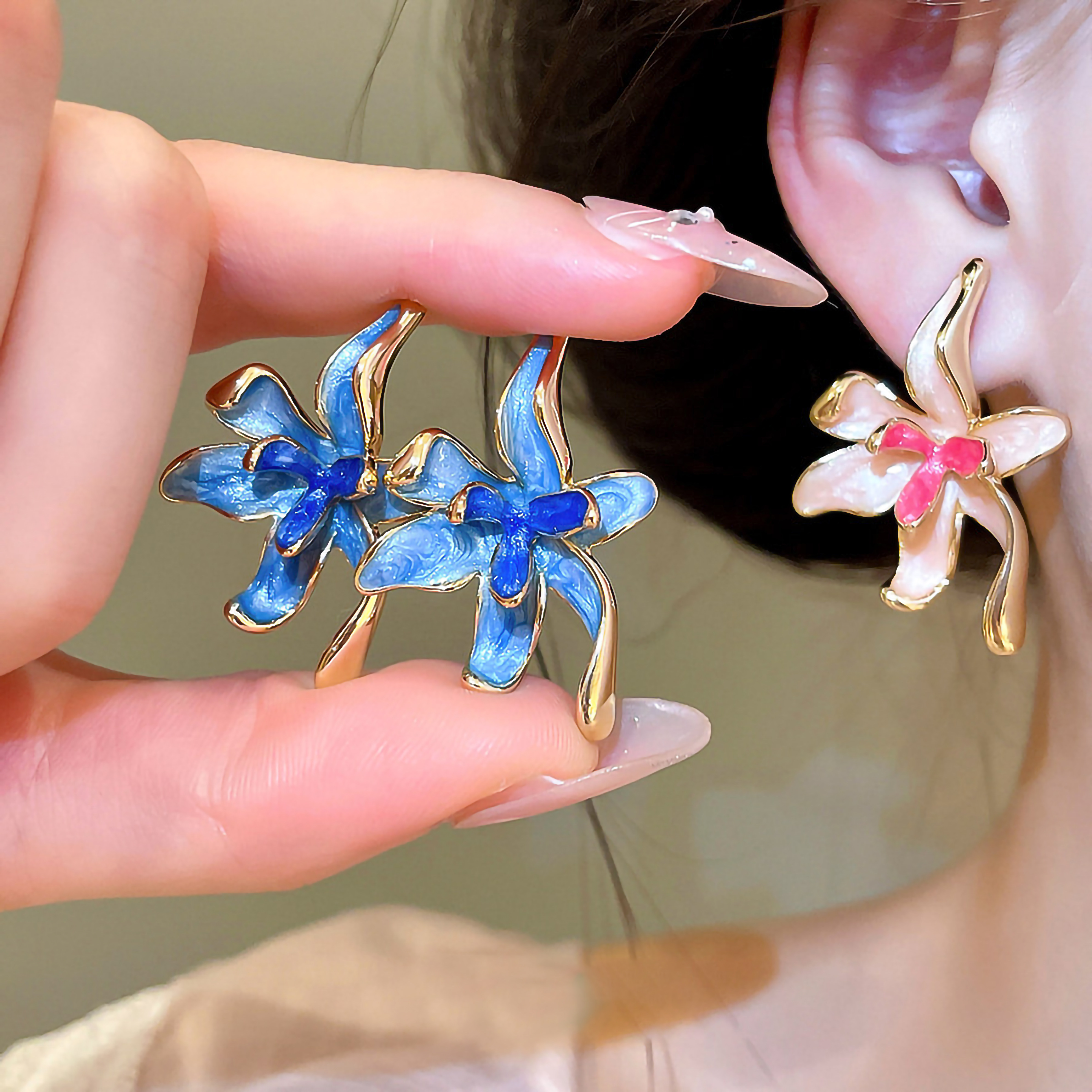 MEILAIFUREN花朵造型光泽耳钉