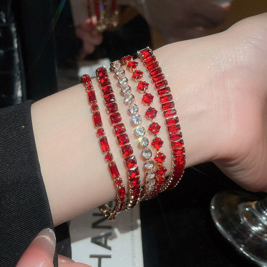 MEILAIFUREN高端定制红色锆石几何形手链轻奢精致小众高级感手环