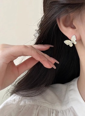 MEILAIFUREN高端定制法式锆石白色蝴蝶耳钉夏小众高级感耳饰耳环