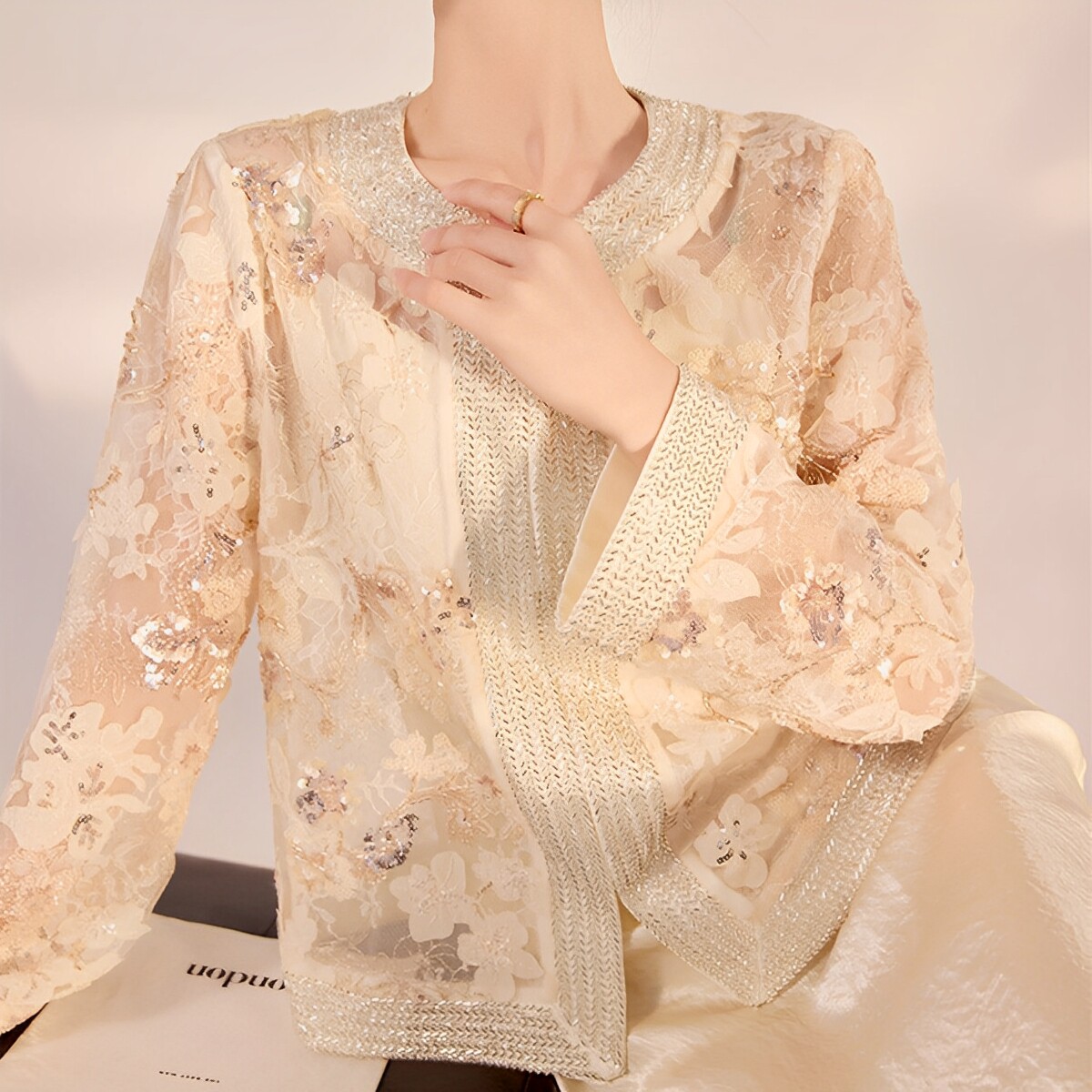 重工珠绣对襟国风洋气上衣女