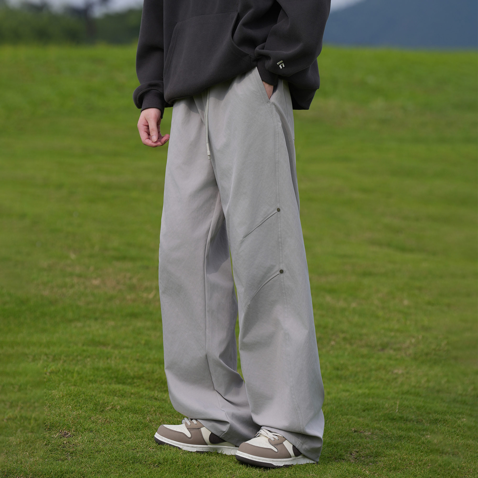 二更工装休闲裤男春秋季新款设计感潮牌美式青少年捏褶宽松运动裤