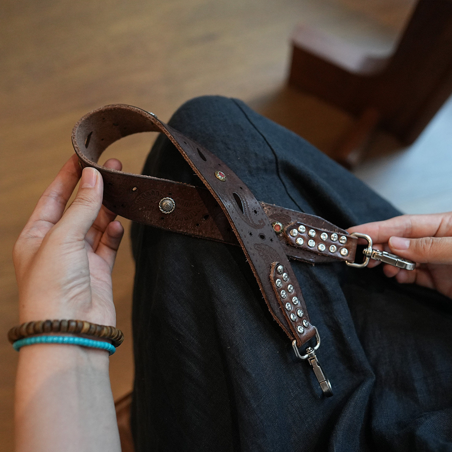 小众复古手工植鞣牛皮雕花可拆卸真皮宽肩带百搭腋下单肩短背带