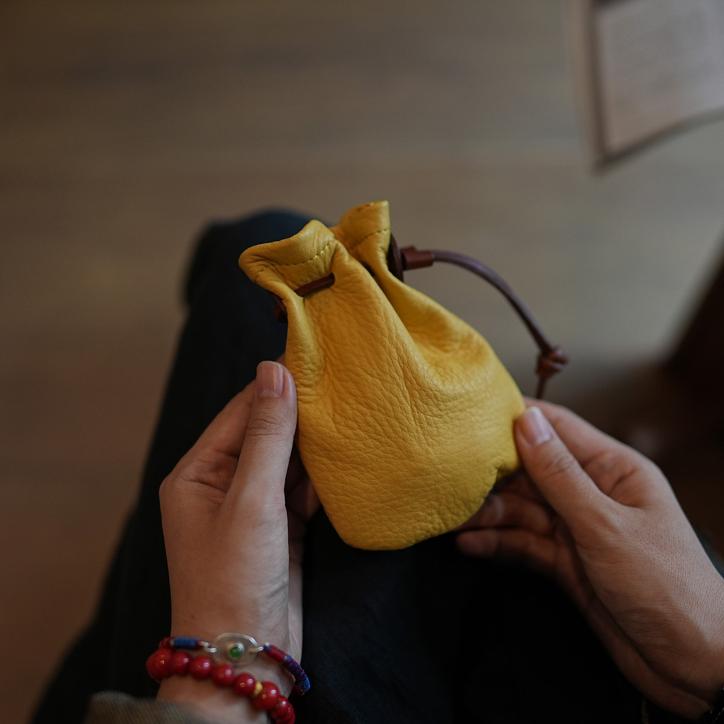 鹿小姐牛皮文艺复古抽带真皮零钱耳机随身文玩袋核桃首饰收纳包,箱包皮具/热销女包/男包,钱包,淘宝优惠券,粉丝福利购,淘宝优惠卷