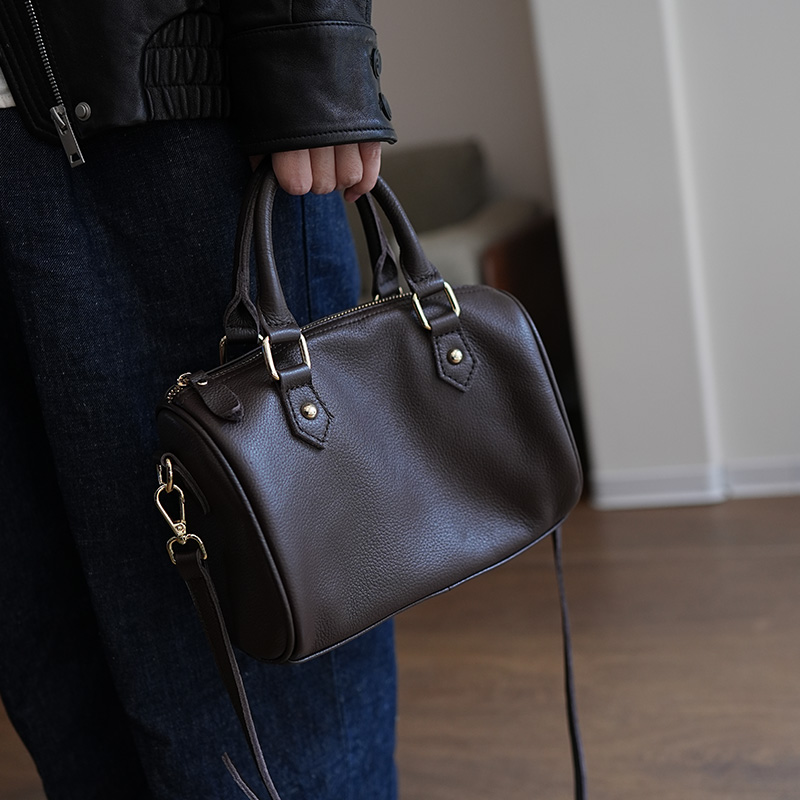 鹿小姐软糯头层牛皮高级感大容量通勤真皮百搭休闲单肩斜挎枕头包