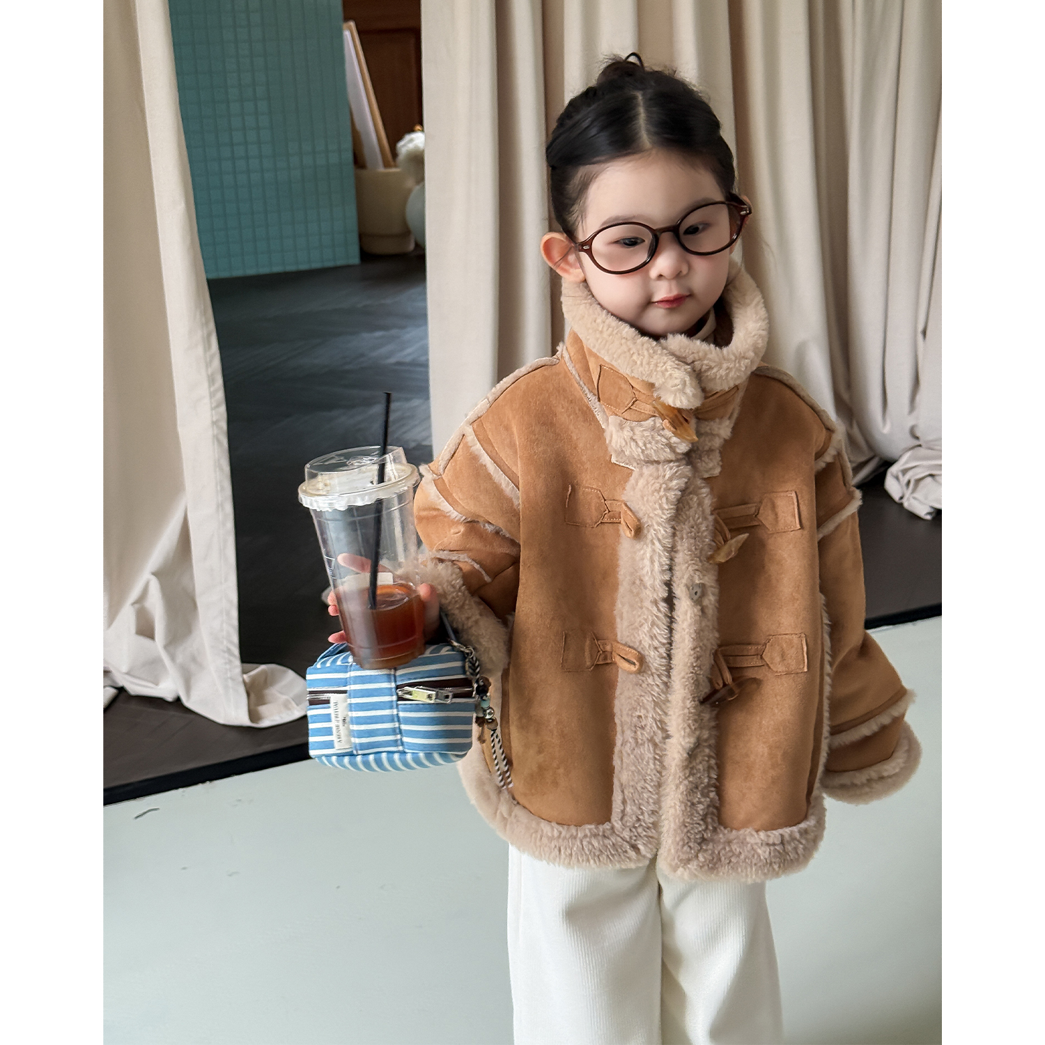 女童加绒皮毛一体外套加厚毛毛衣