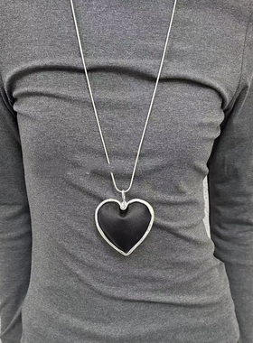 新款ins小众复古大爱心吊坠长款项链日常百搭简约饰品
