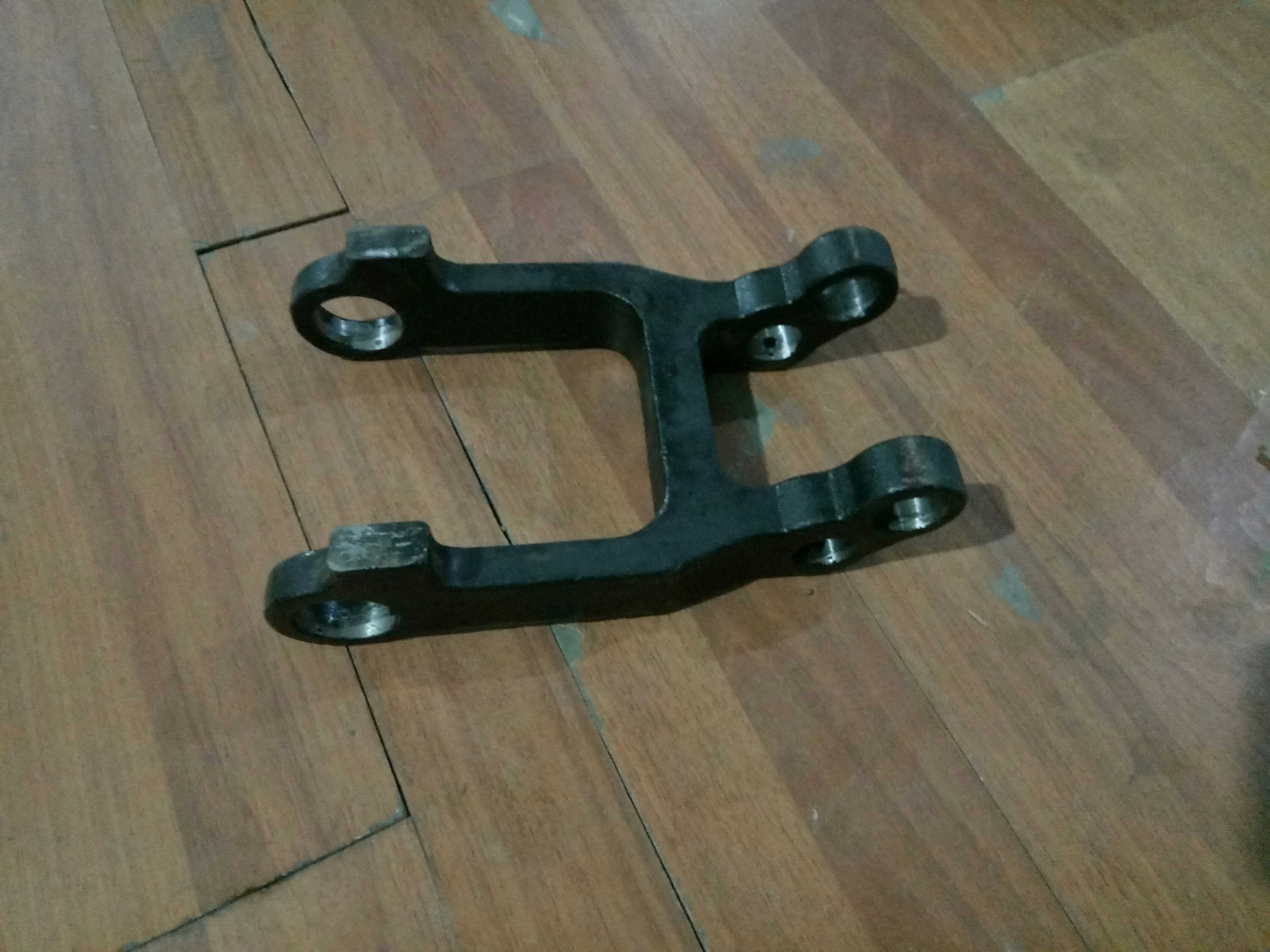 电动前轮支架叉车配件