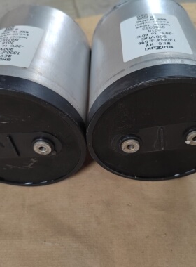 日本铃木薄膜无极电容900V 1300UF 体积：120* 140mm 一只68元
