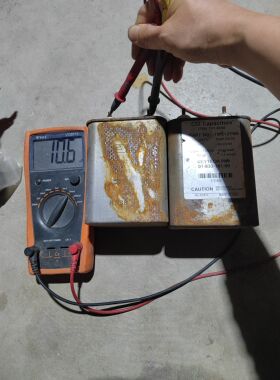 美国拆机胆机铁壳油浸电容7.5KV /7500V 10UF 体积：95*80*120mm