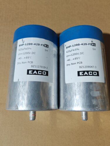 意大利EACO薄膜无极电容1200V 420UF 体积：85*135mm  一只25元