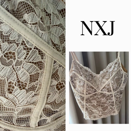 NXJ 【粉底液2.0】法式蕾丝鱼骨线可调节打底吊带背心 260318