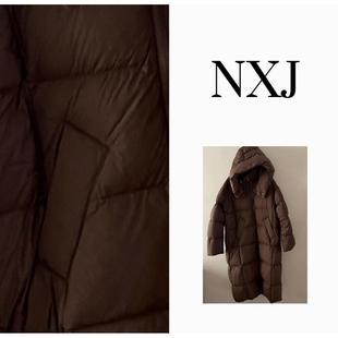 NXJ【鹅毛大雪】微胖大码 高克重宽松大版连帽羽绒外套 251242