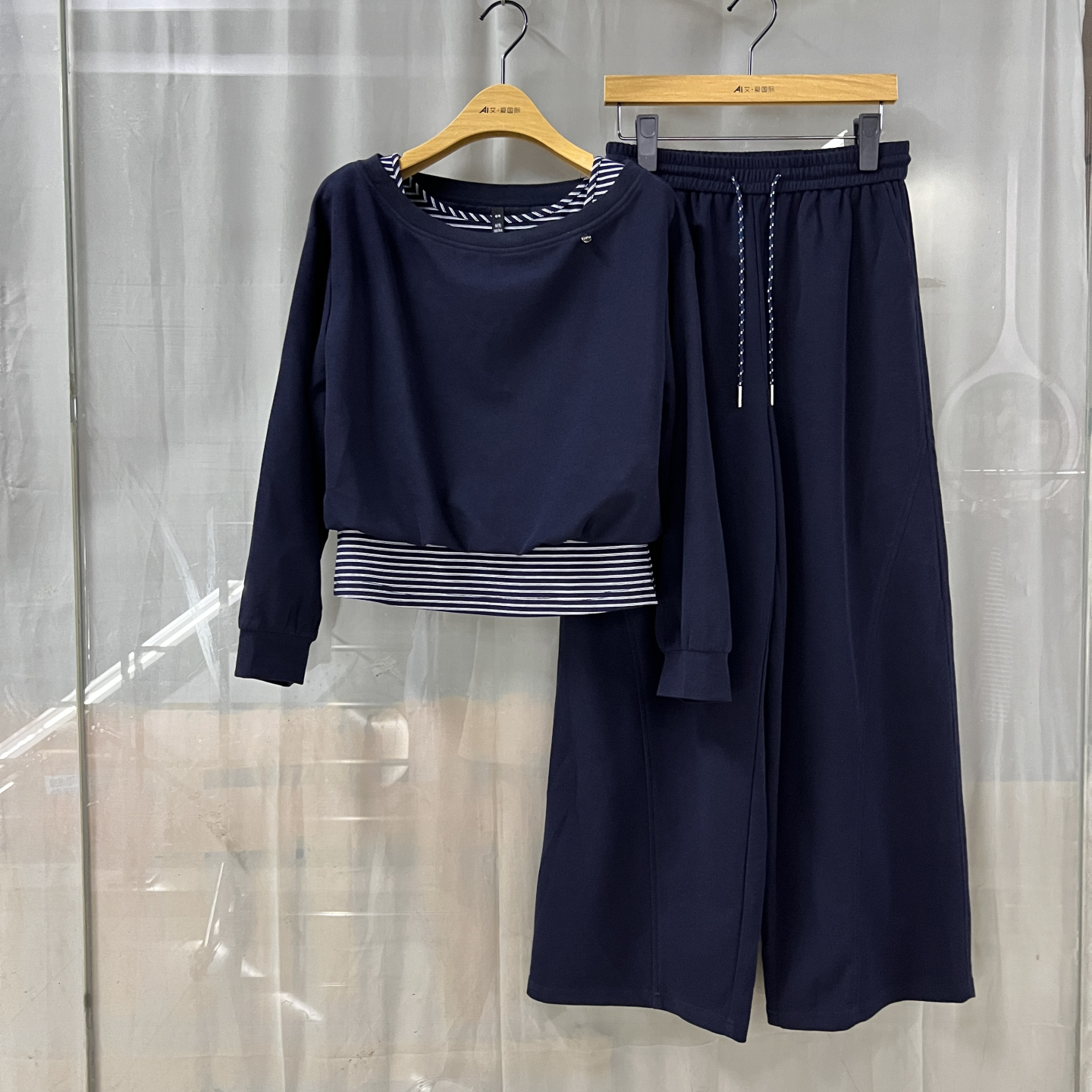 俏F25C350商场专卖2025秋时尚新品女装条纹背心拼上衣两件套裤潮
