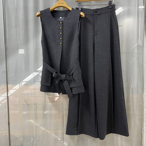 梵VAF241039商场专卖2024春时尚女装高品质系带马甲阔腿两件套裤
