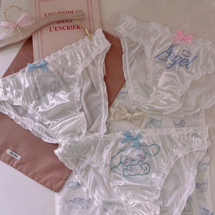 法式珠光色丁丝滑弹力大耳狗内裤angel闪钻女士三角内裤舒适少女