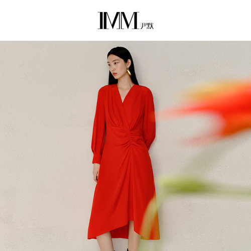 imm尹默垂感桑蚕丝V领纽结连衣裙