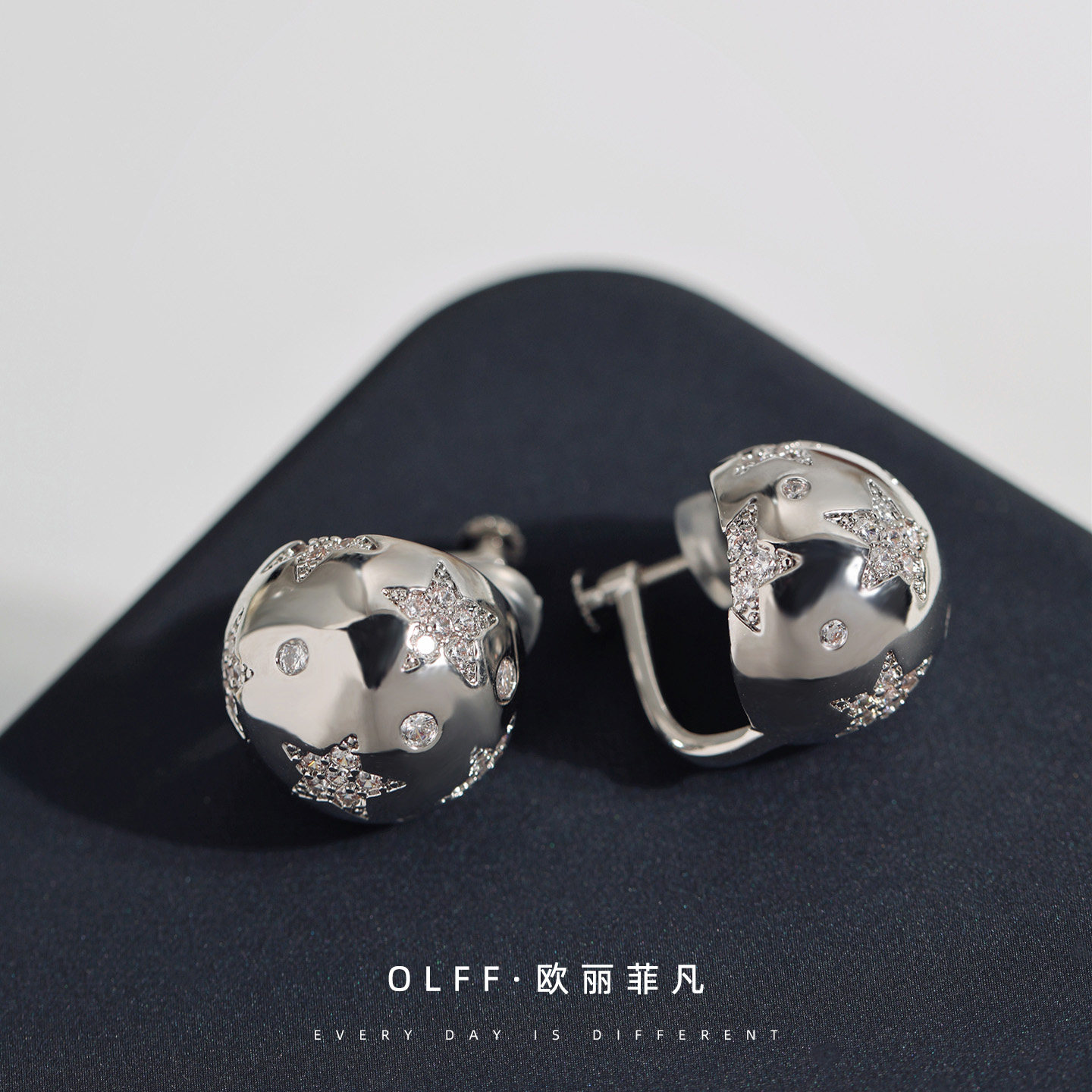 无痛耳夹高级感微镶闪锆星球