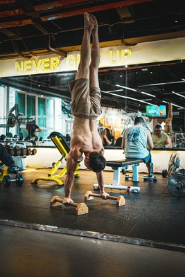 街头风muscleup体操专用健身器材