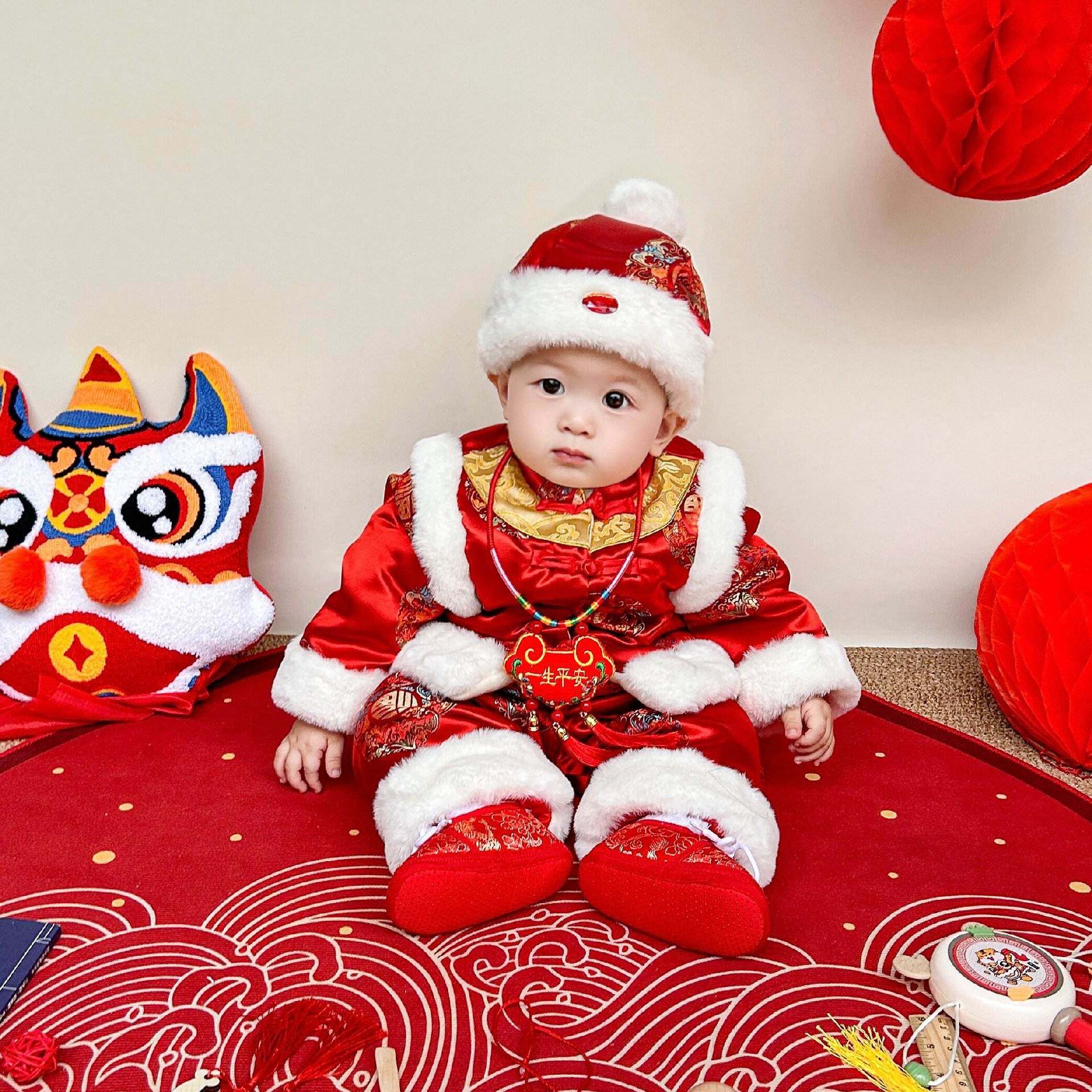 宝宝周岁抓周唐装男女婴儿百天百岁新年过年拜年服儿童喜庆礼服冬