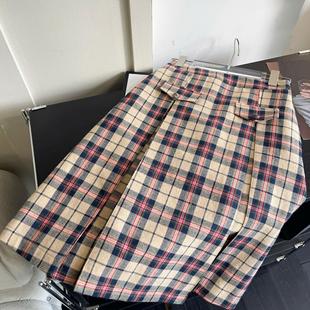 le rouge周美美  圣马丁学院毛呢格纹翻盖口袋装饰A字百褶半身裙