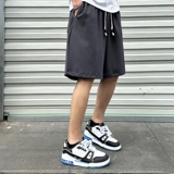 深灰色