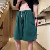 墨绿色
