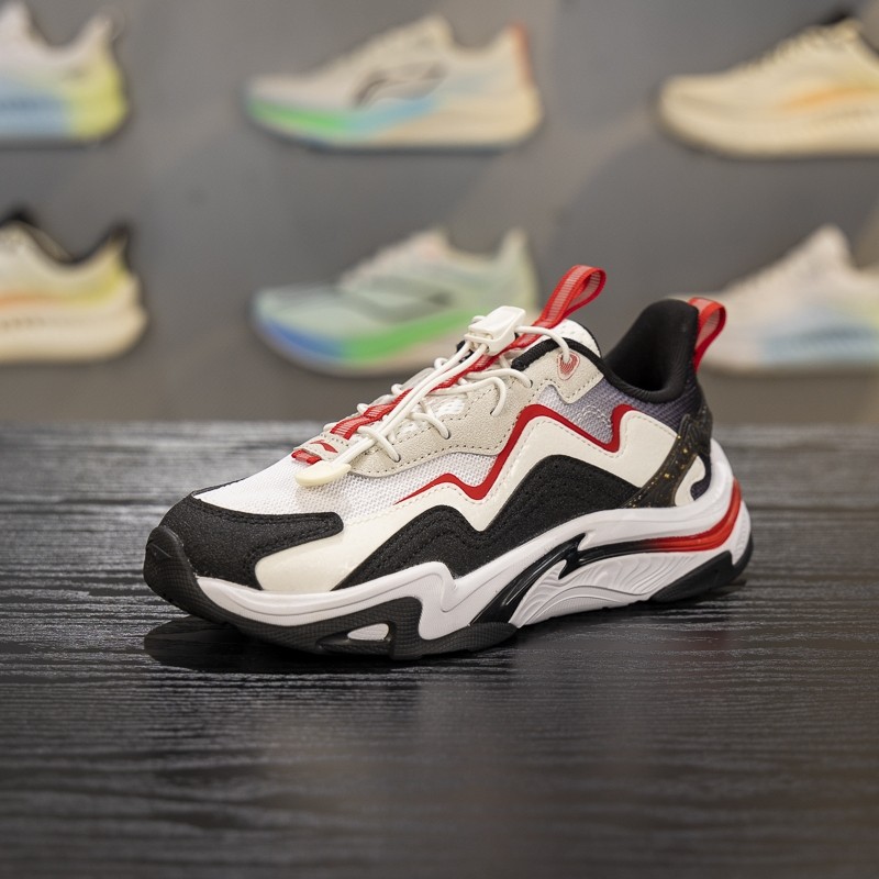 李宁四季通用减震回弹休闲鞋