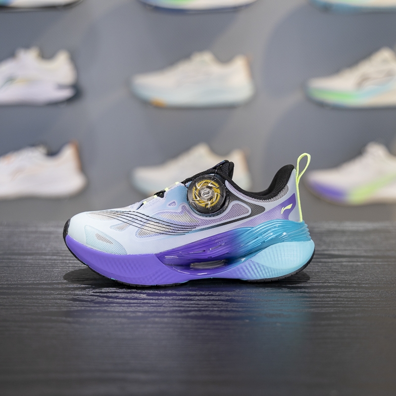 李宁四季通用支撑稳定童跑步鞋