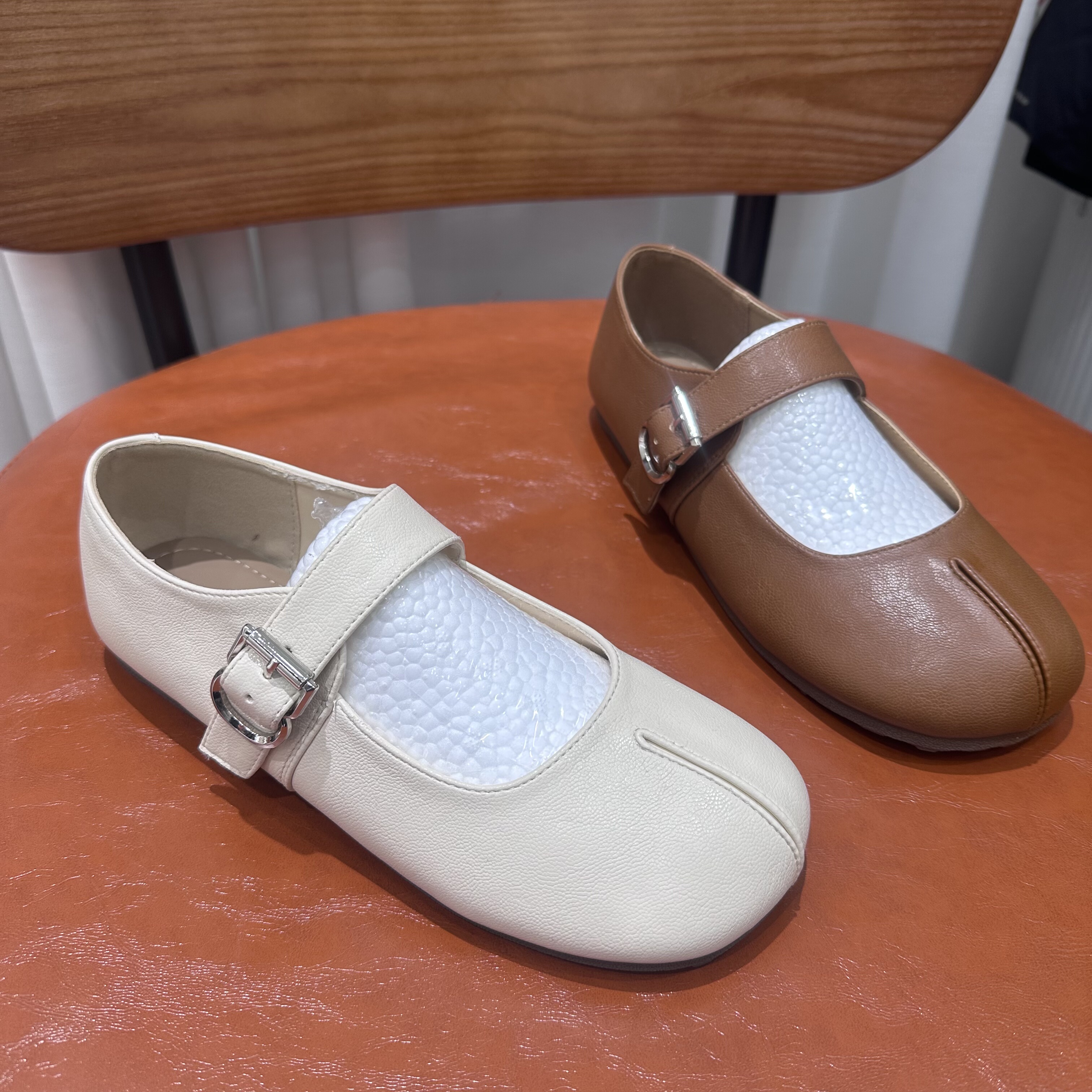 茵茵家2026春秋新款韩版舒适平底一字玛丽珍鞋女时尚浅口方头单鞋,女鞋,玛丽珍鞋,淘宝优惠券,粉丝福利购,淘宝优惠卷