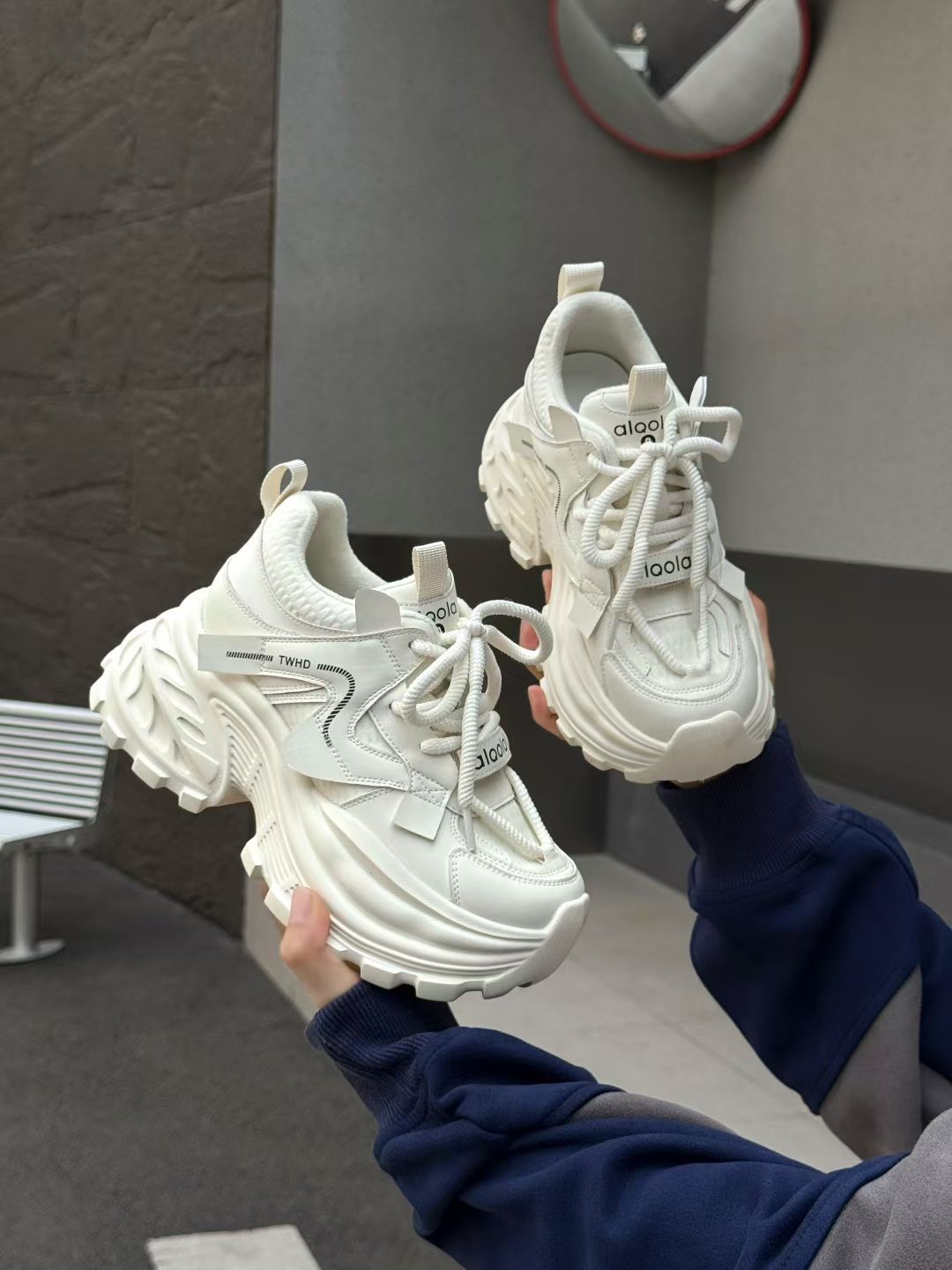 茵茵家2025韩版真皮小个子增高厚底老爹鞋女轻便百搭运动小白鞋潮