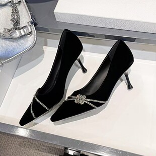 茵茵家2026春秋季新款韩版尖头细跟蝴蝶钻饰婚鞋女单鞋浅口工作鞋