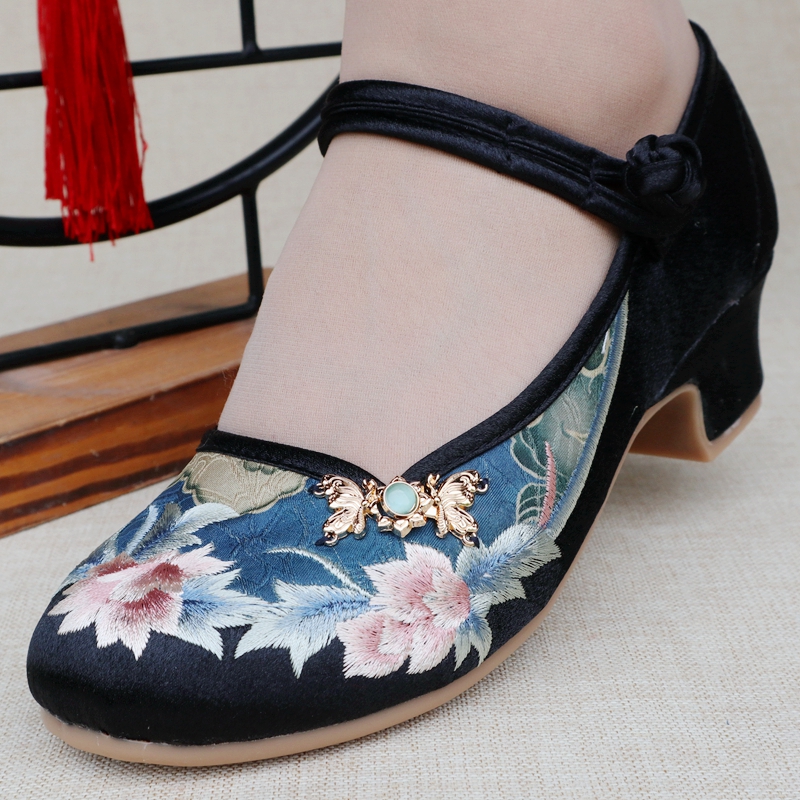 老北京布鞋女汉服鞋民族风绣花鞋