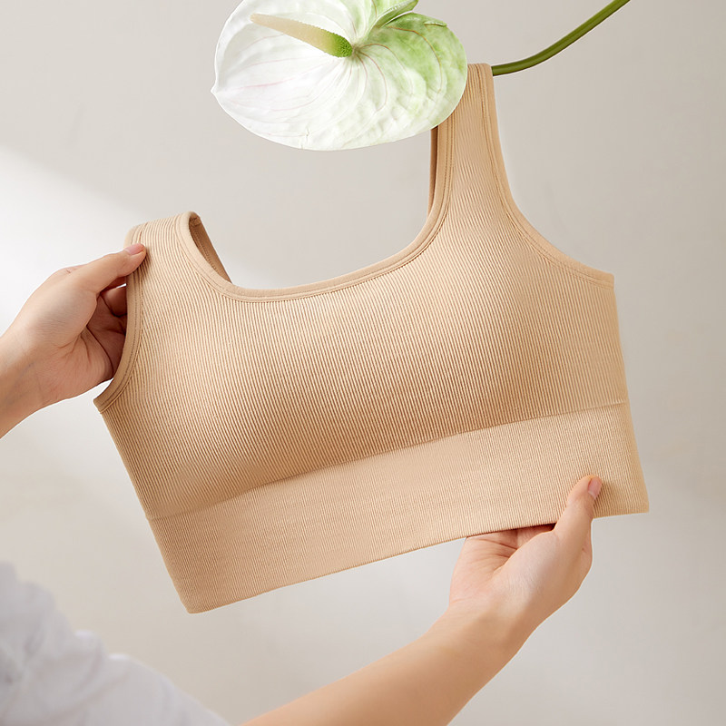 QNM带胸垫美背内衣女薄款大胸显小一体背心薄款文胸防下垂胸罩