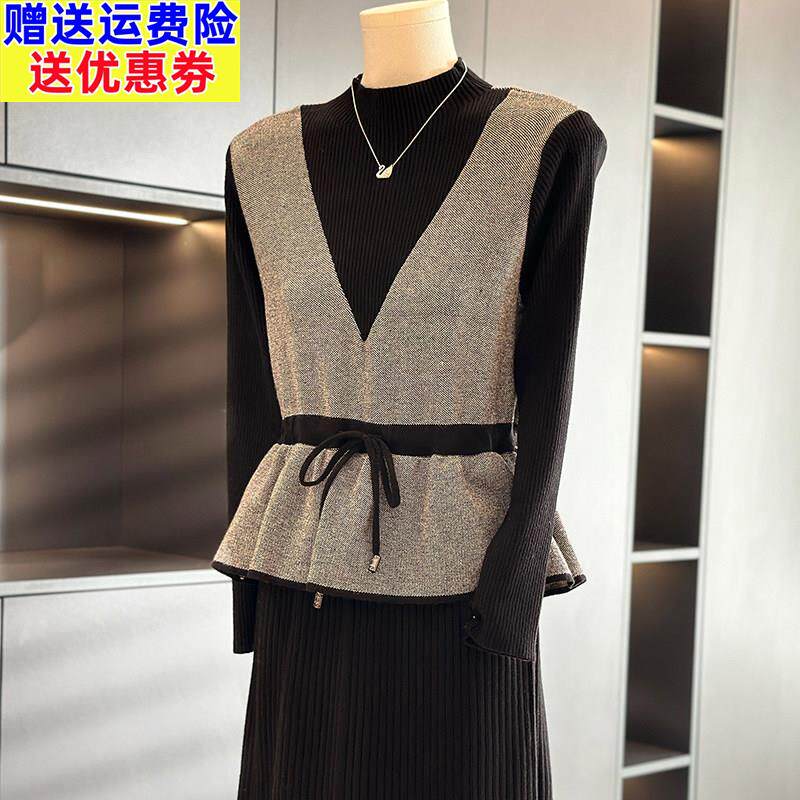 时尚洋气中长款针织连衣裙女年轻妈妈装冬季新款假两件毛衣裙中年
