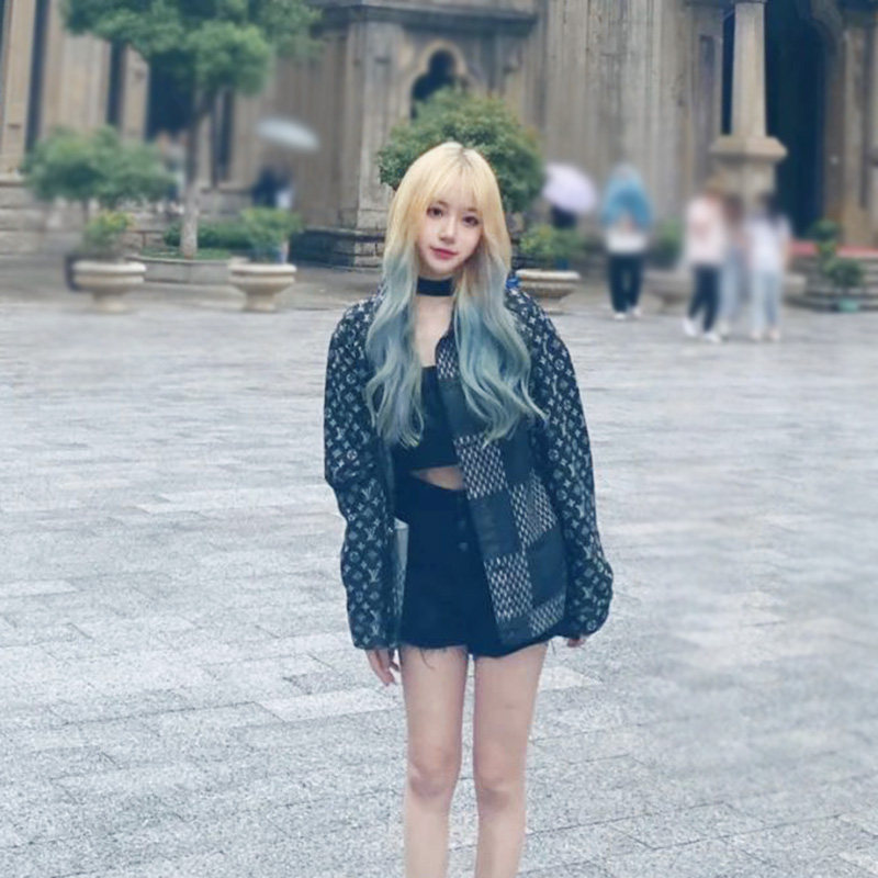 亚麻蓝绿色女团主播自然风长卷发