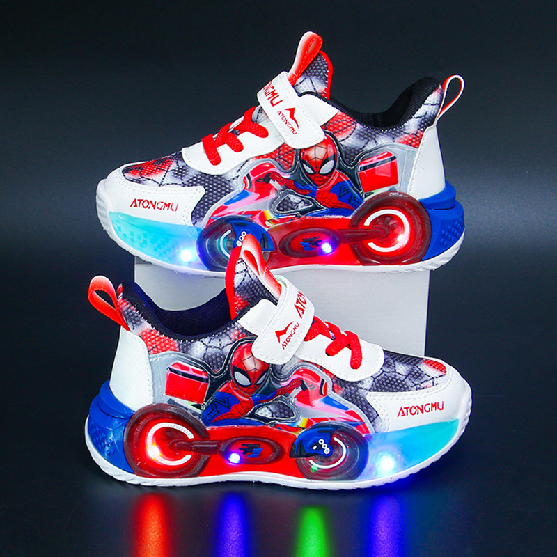 蜘蛛侠男童鞋子2025新款秋季发光儿童运动鞋带灯中大童网面小男孩