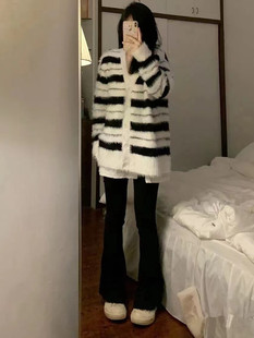 深冬装搭配一整套2023新款小个子出游穿搭多巴胺休闲毛衣两件套装