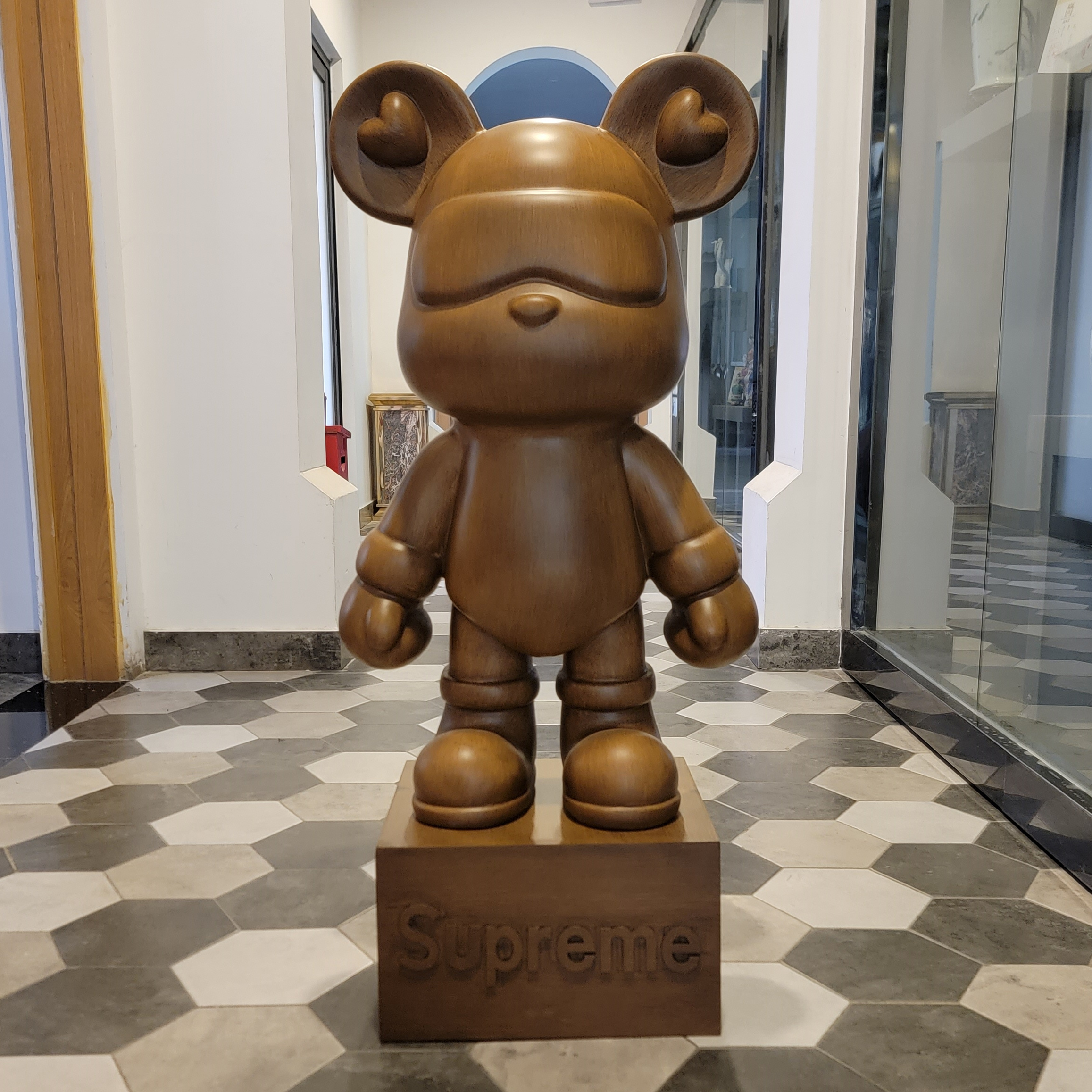 暴力胡桃木色聚宝盆落地摆件