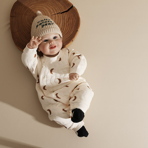 婴儿冬季连体衣夹棉保暖初生宝宝